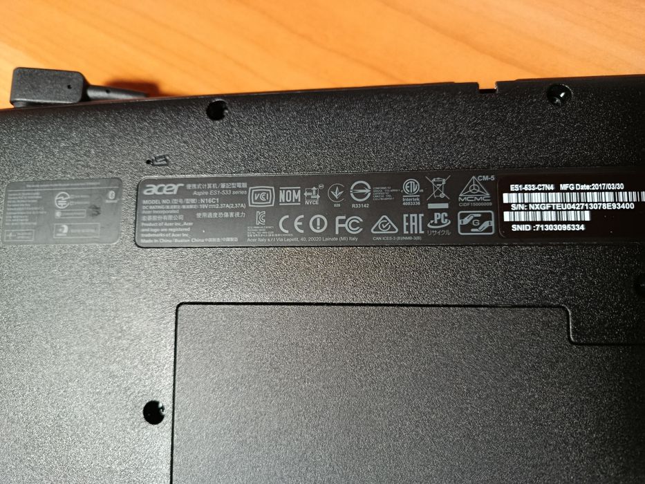 Ноутбук acer     .