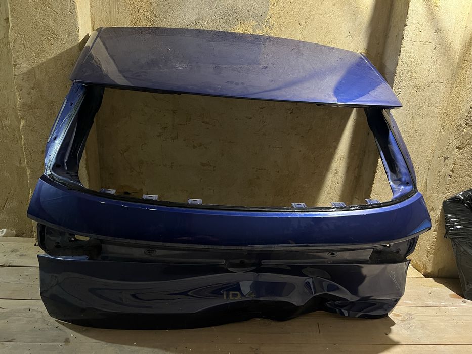 Кришка багажника ID4