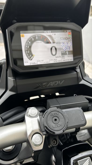 Honda X-Adv 2024 como nova