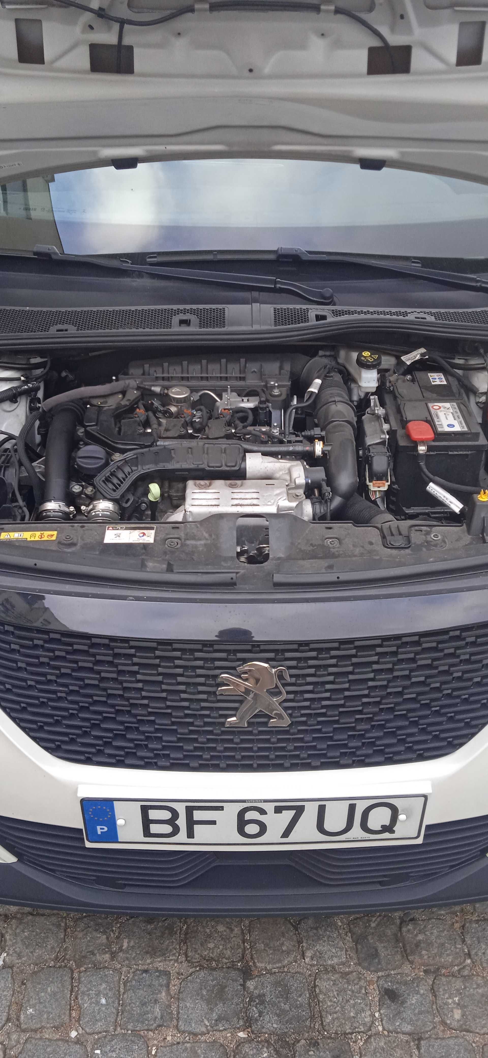 Peugeot 2008 versão Allure 1.2 Pure Tech