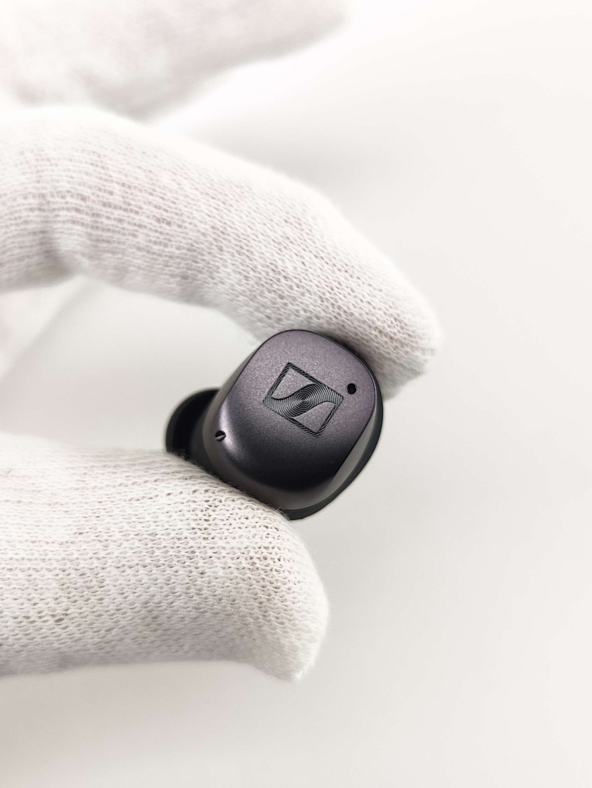 Słuchawki bezprzewodowe Sennheiser Momentum True Wireless 4