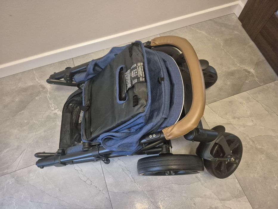 Wózek spacerowy/ spacerówka lionelo