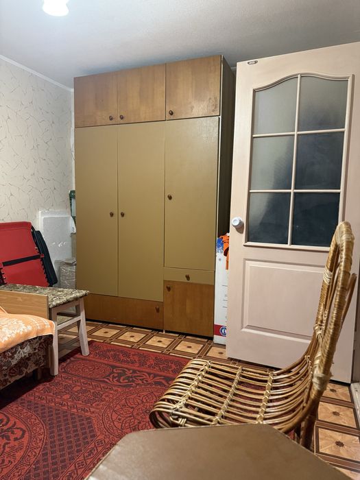 Дача з будинком в тихому місці