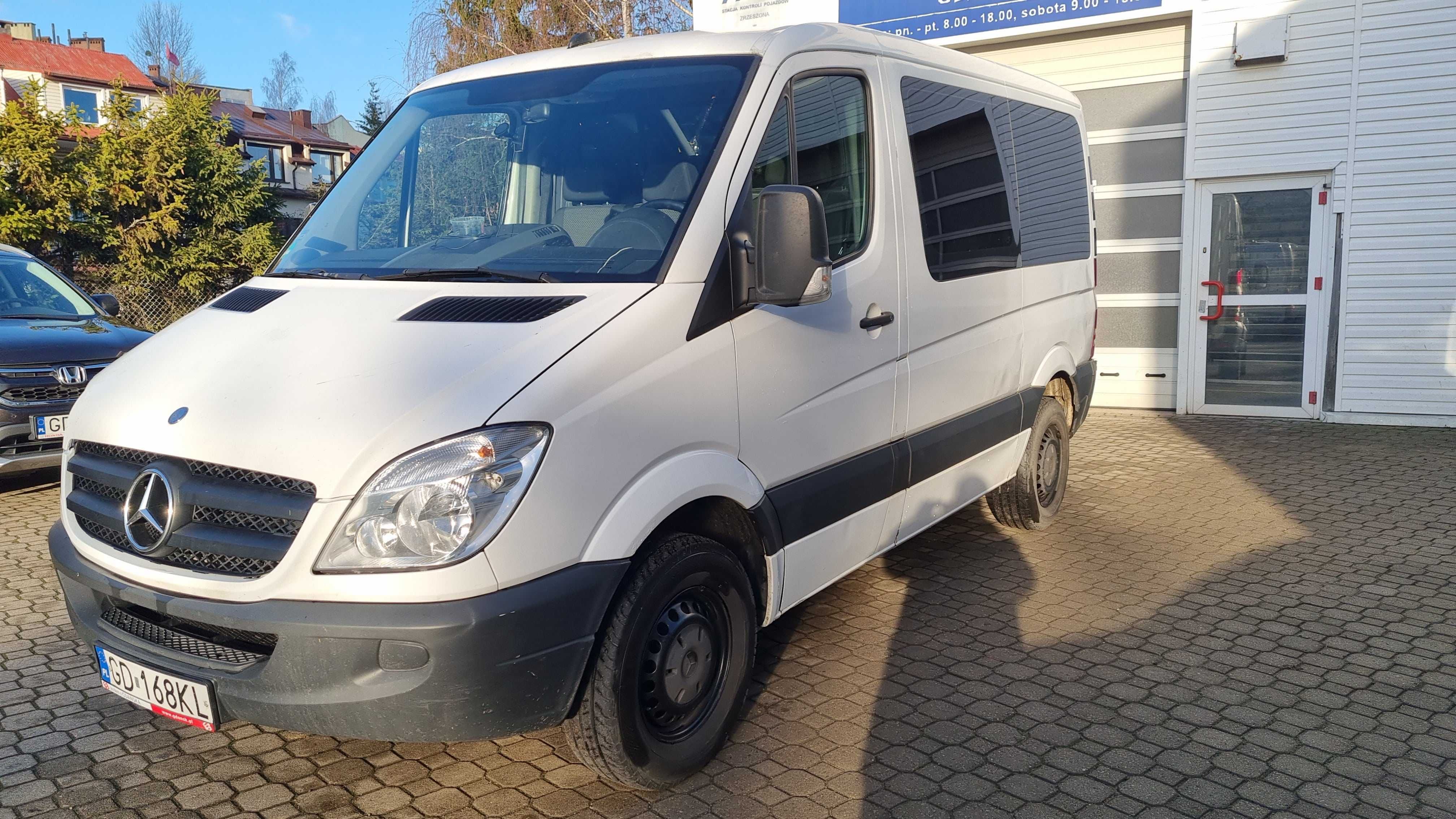 BUS na wynajem Mercedes Sprinter na doby