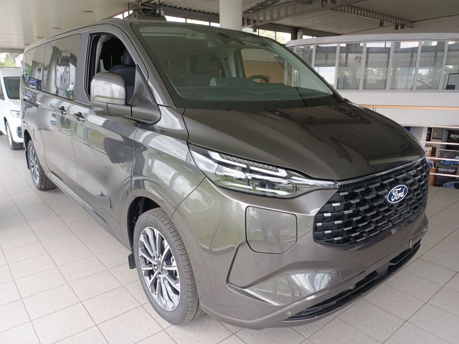 Ford Tourneo Custom 2.5 Hybryda Plug-In 232KM FWD Titanium 8-osobowy, od Ręki!