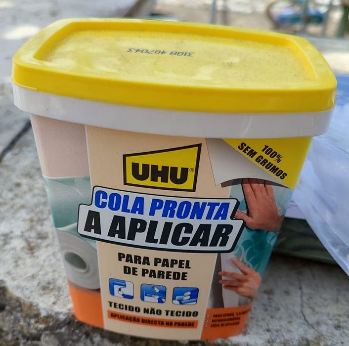 Cola UHU Pronta a Aplicar para papel de parede