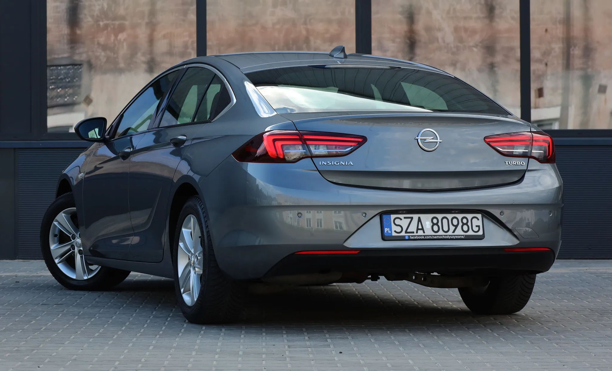 Opel Insignia 1,5T automat LED navi carplay PDC serwisowany