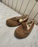 UGG W Dakota kapcie