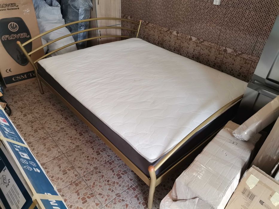 Двухспальне ліжко