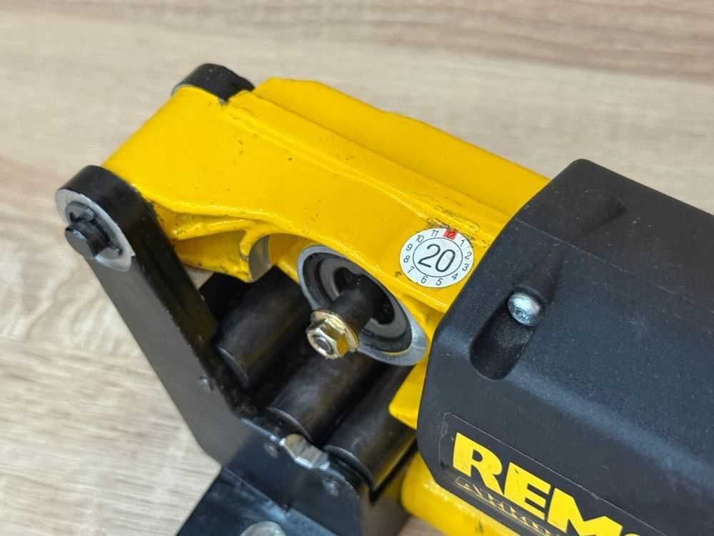 Obcinak do rur REMS Akku-Nano + Ładowarka + Bateria 1.5Ah Stan Bdb