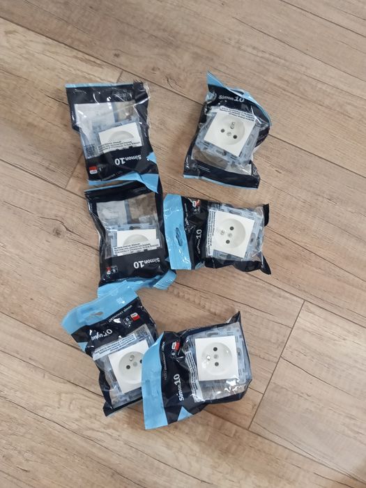 Kontakt Simon 10 6sztuk