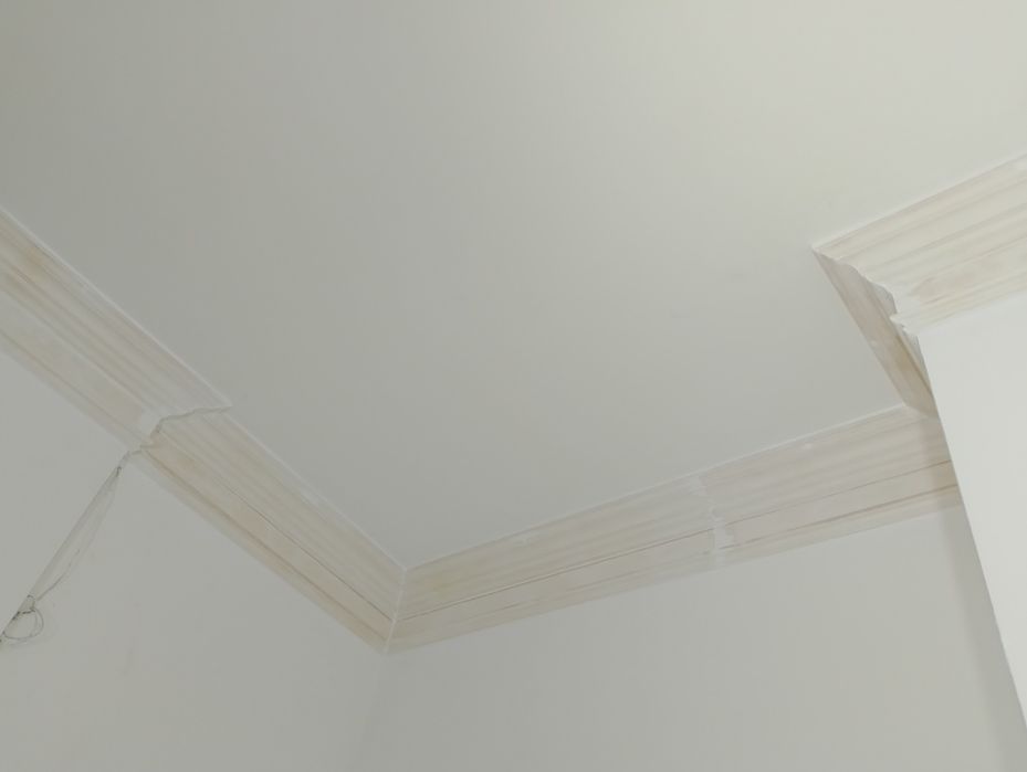 Gzymsy gipsowe, sztukateria