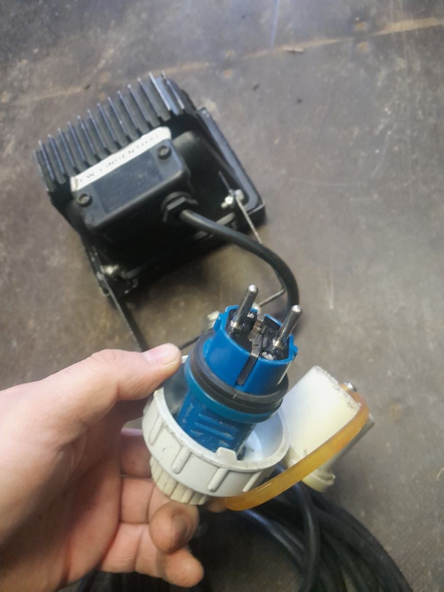 Lampa Halogen...