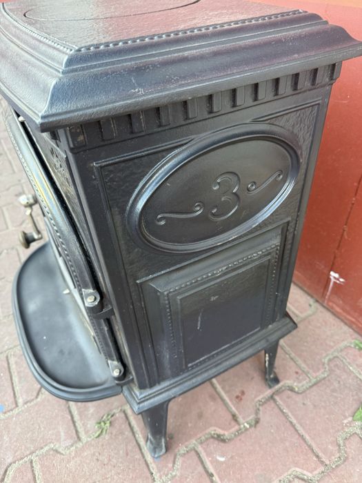 kominek z szybką Jotul nr 3 f3  kolor czarny nowe plyty