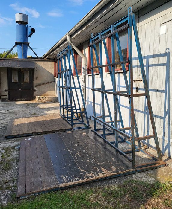 Stojak na okna, drzwi, szyby, płyty