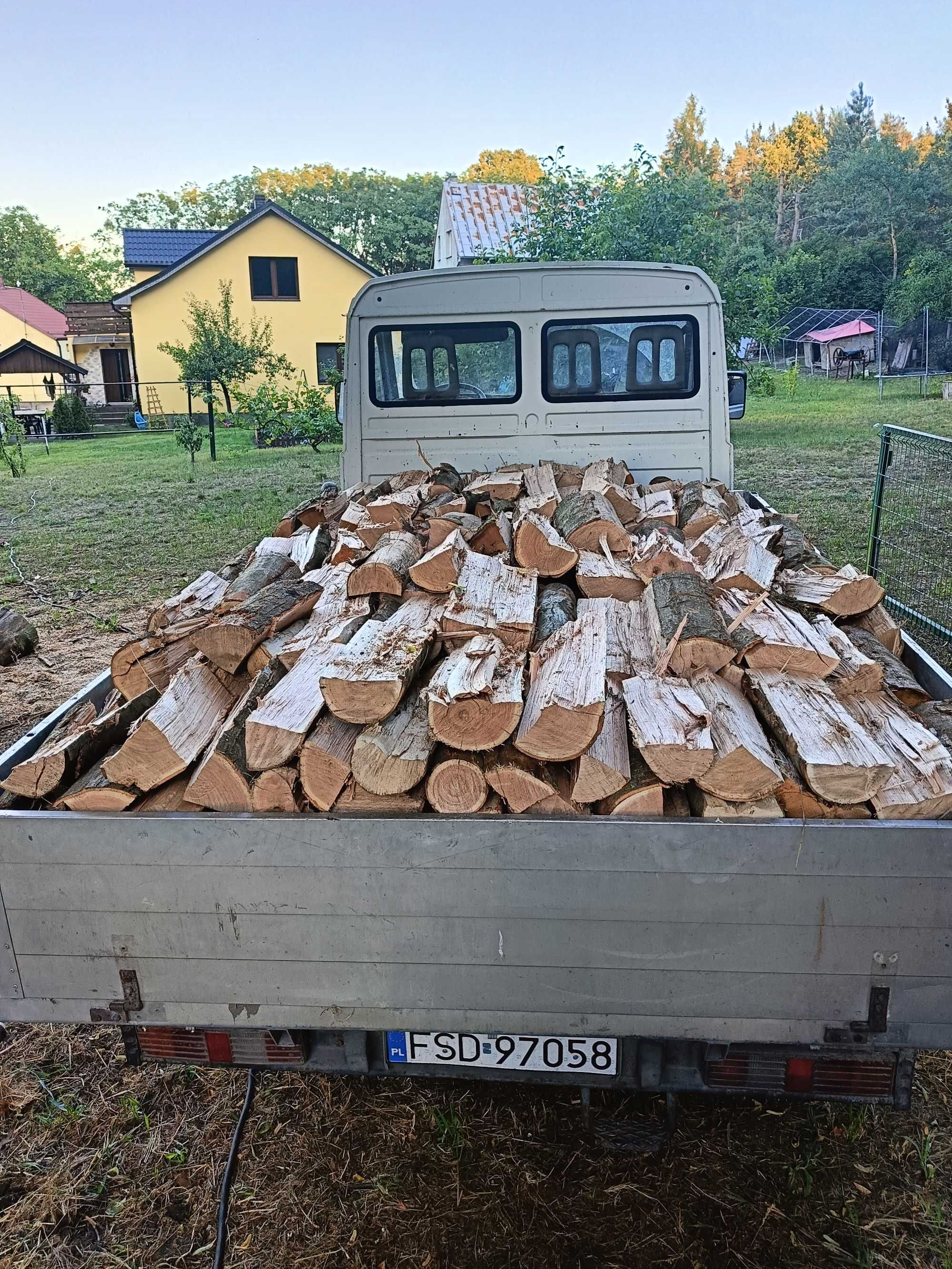Drewno kominkowe opałowe buk, dąb, inne- sezonowane.