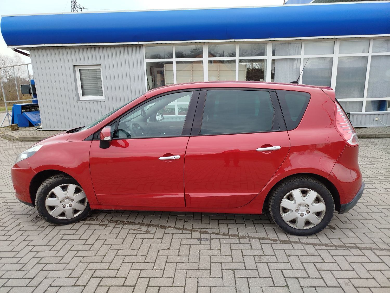 Renault scenic 1.6 газ-бензи