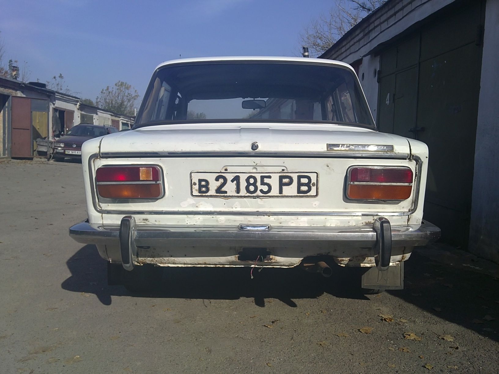 ВАЗ 2103 автомобіль