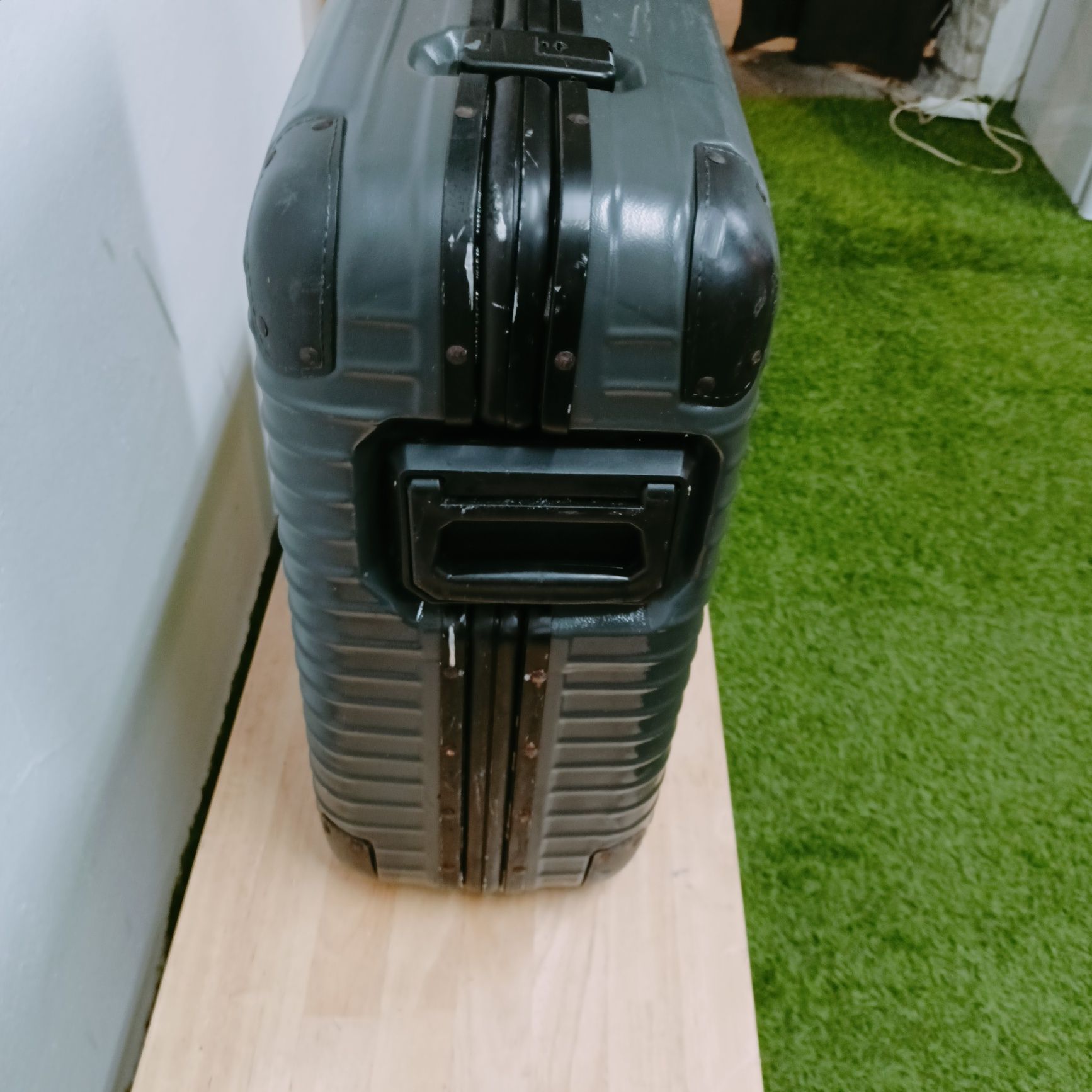 Walizka Rimowa vintage -Samba na kółkach.