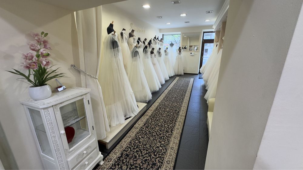 Salon sukien ślubnych suknia ślubna lublin WYPRZEDAŻ plus size