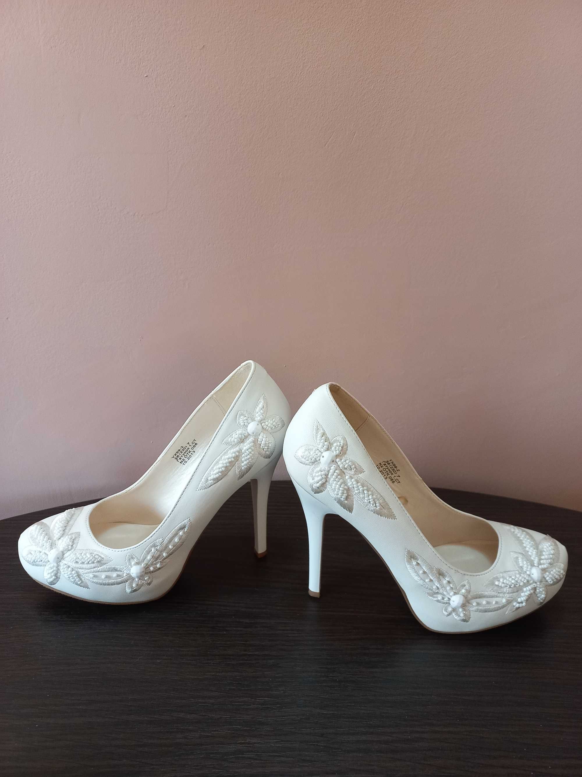 Весільні туфлі/ свадебные туфли