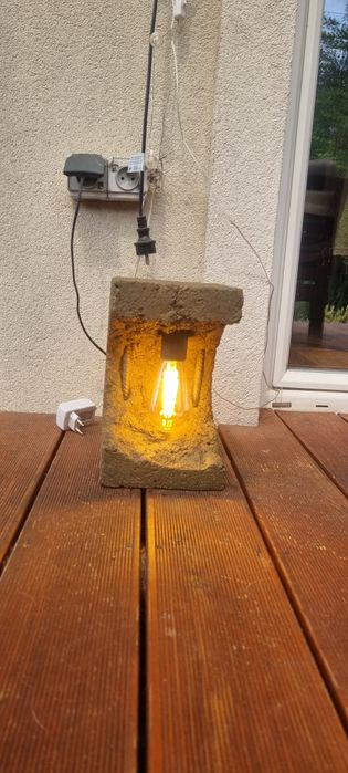 Lampa betonowa rustykalna