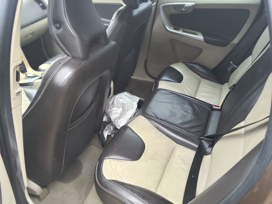 Volvo XC60 2,4 D5 automat