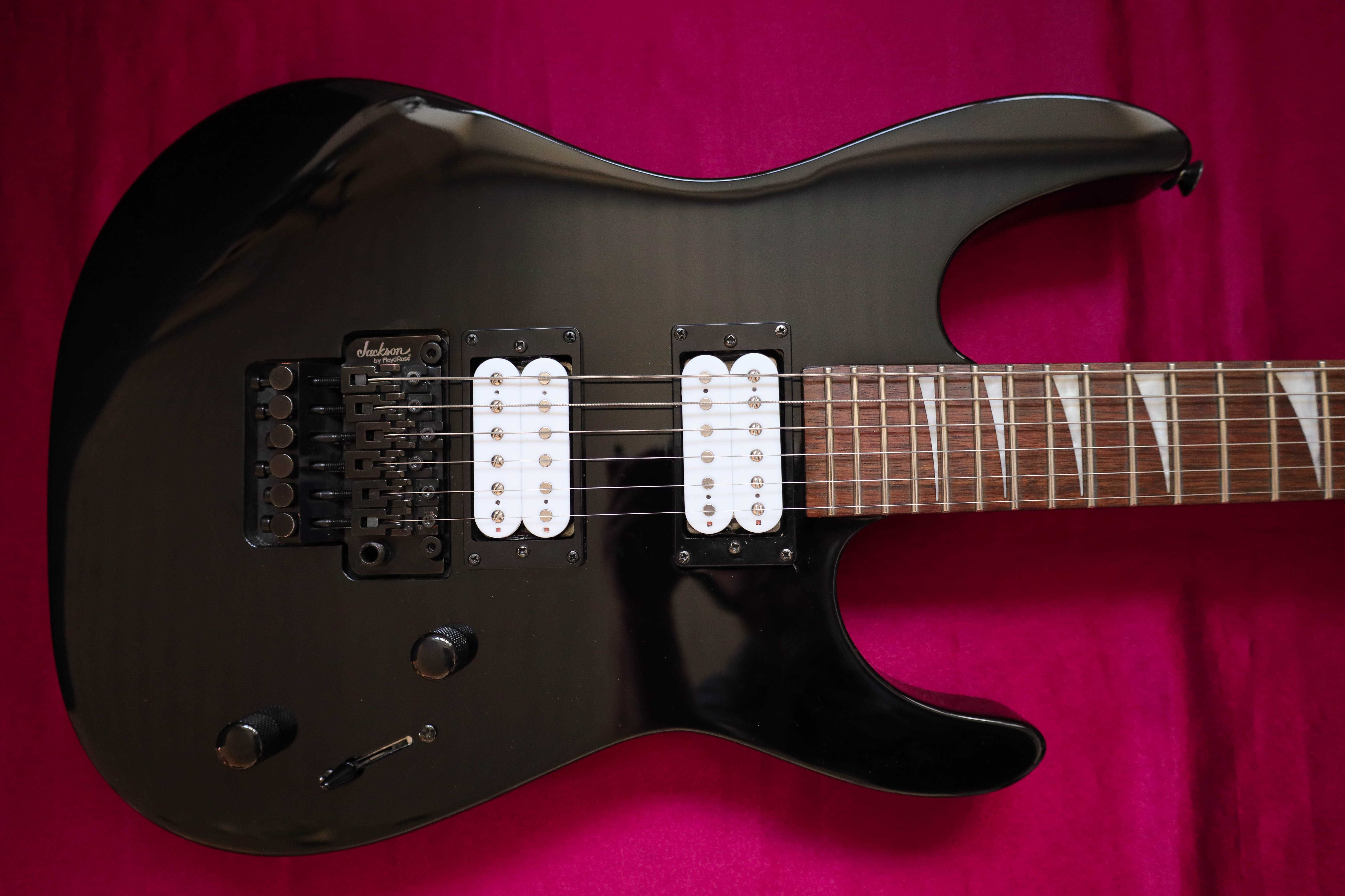 Jackson DK2X електрогітара