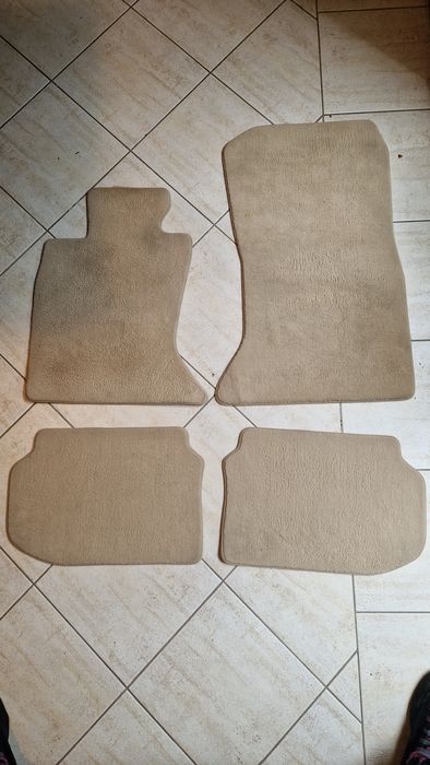 Dywaniki beżowe BMW F10