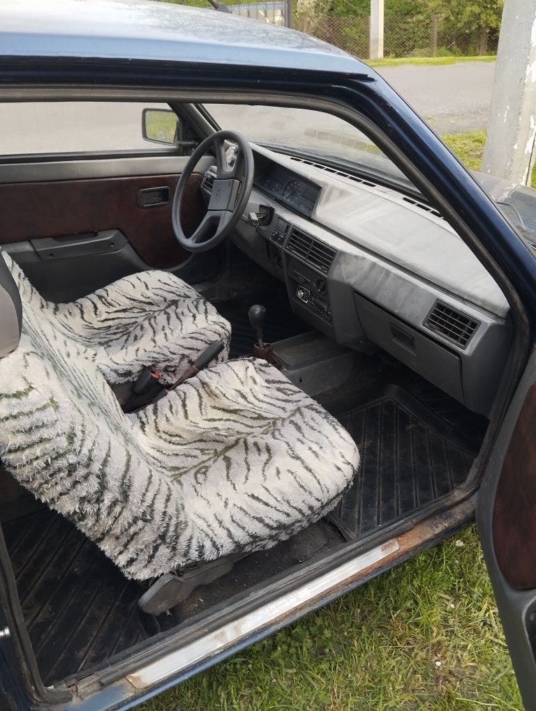 Продам автомобіль ЗАЗ Таврія