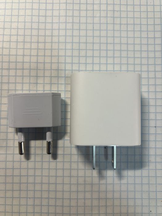 Оригінальний USB-C 20W Power Adapter A2305