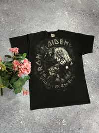 Черная футболка мерч рок группы Iron Maiden