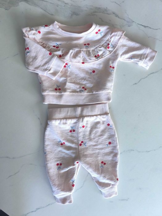 Dres dziecięcy, dziewczynka 62