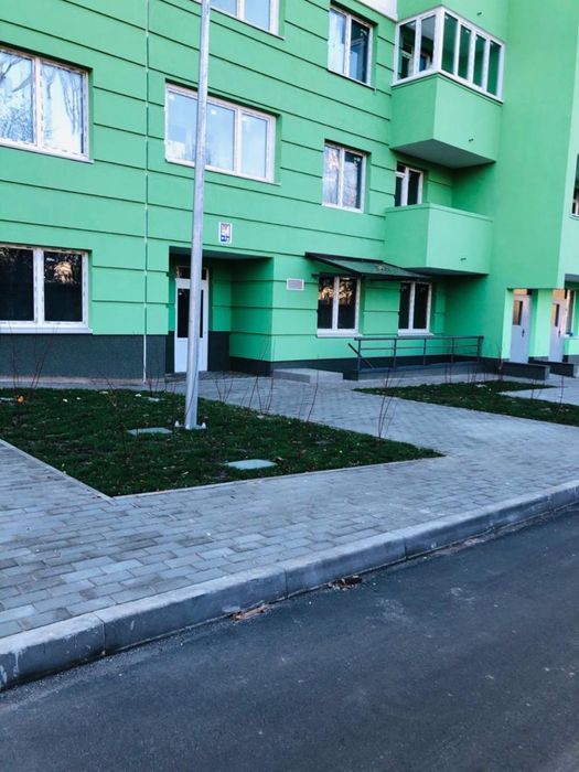 Продаж. Проспект Відрадний , 2, гарне фасадне приміщення 148 кв.м