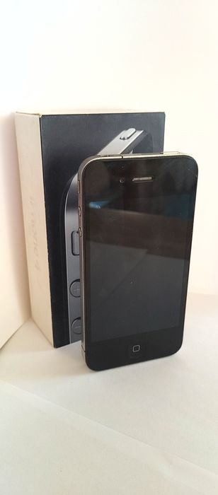 iPhone 4 8gb black