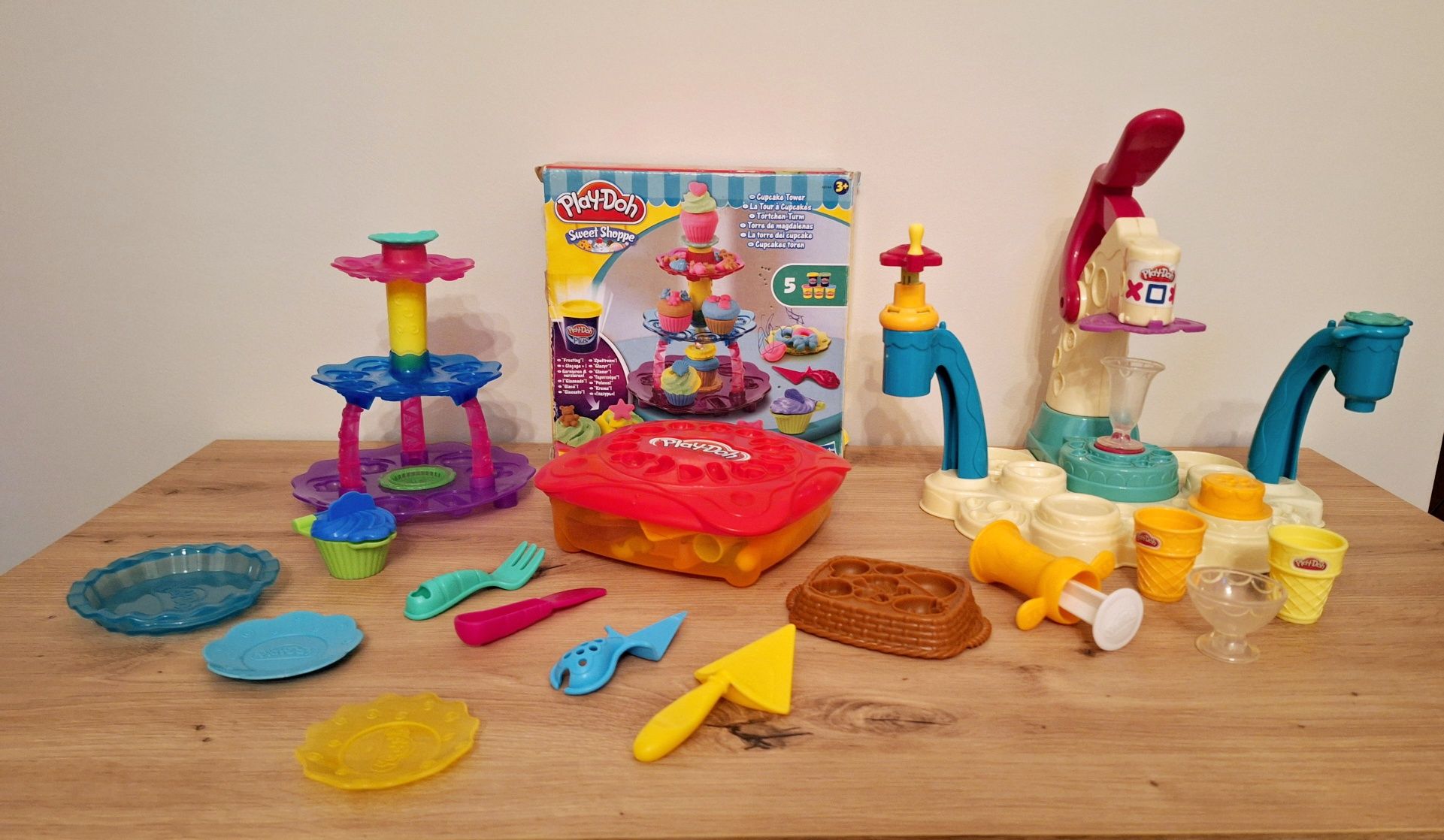 PLAY DOH - Lodziarnia i Cukiernia