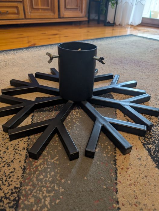 Stojak pod żywą choinke