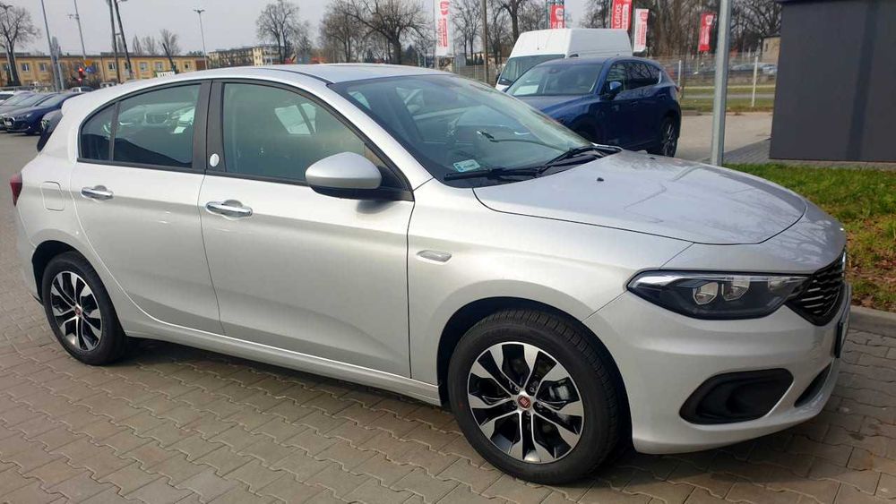 Osłona progu przednia, kpl. 2 szt. - Fiat Tipo, nowa.