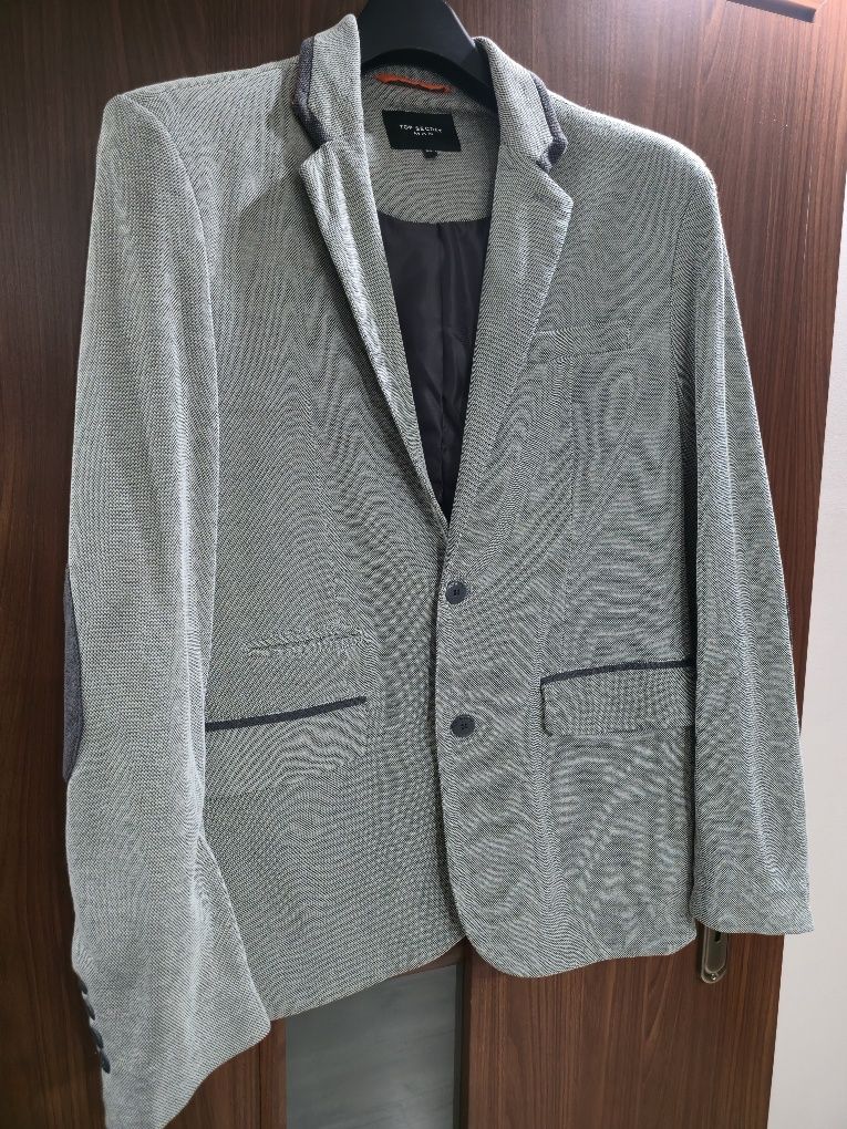 Sprzedam marynarkę Top Secret w rozmiarze 52 slim fit