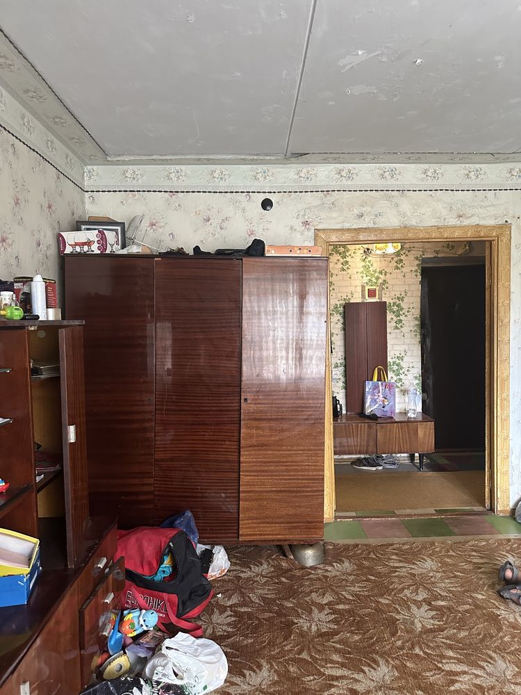 Продам 2 х ком квартиру, бассейн Микомп