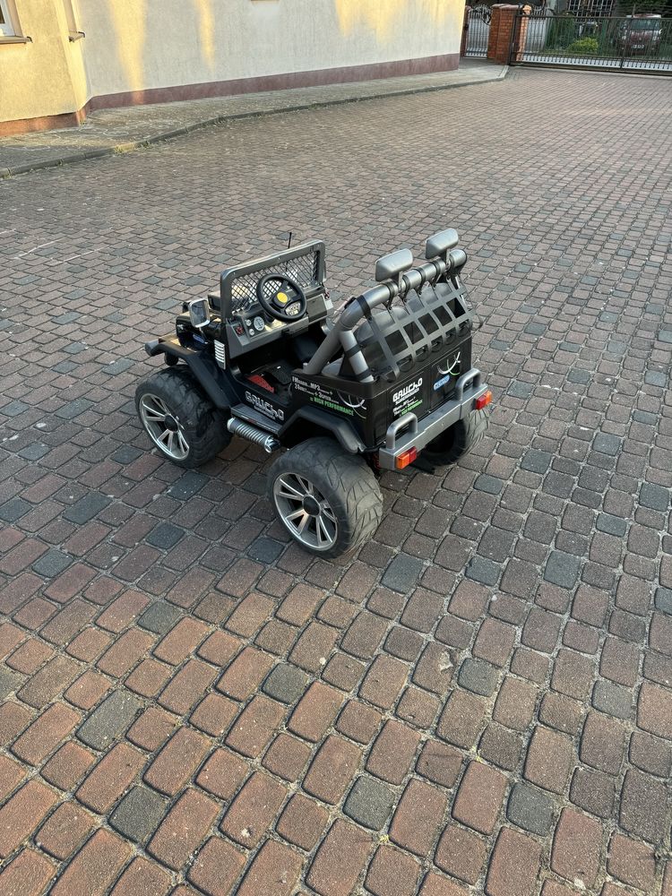 Samochód elektryczny 24v Peg Perego Gaucho Superpower