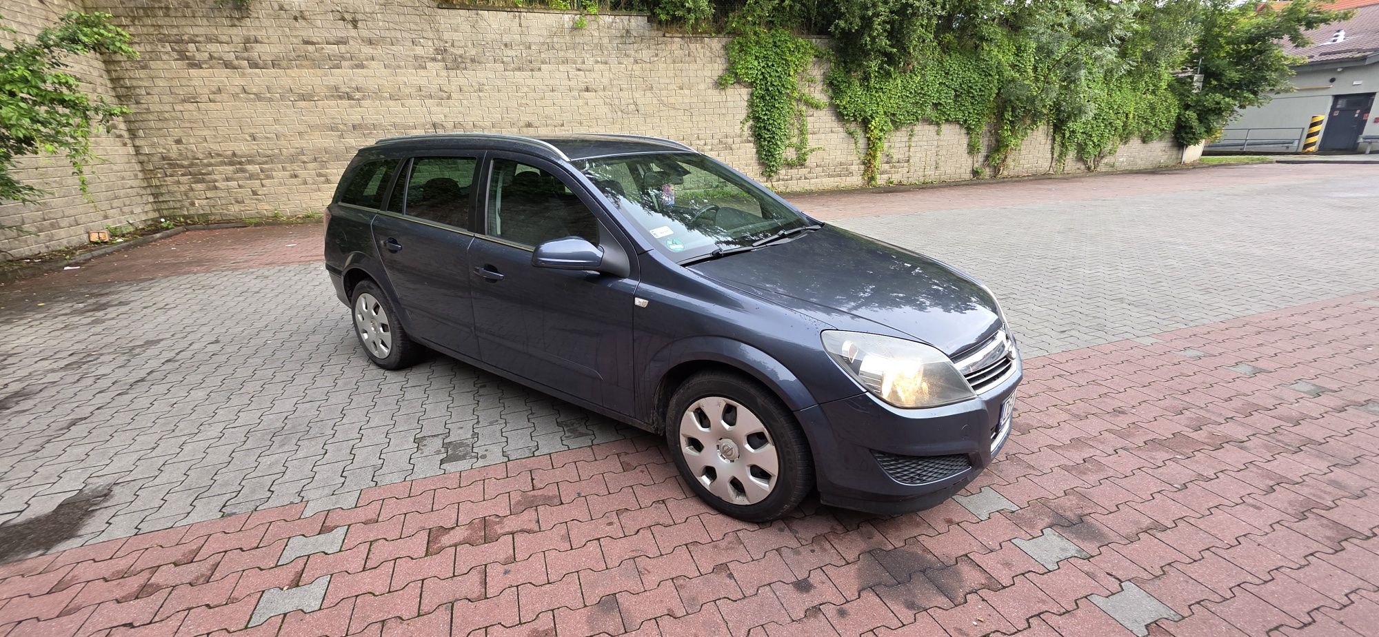 Opel Astra H  1.9 cdti 120km Z19DT