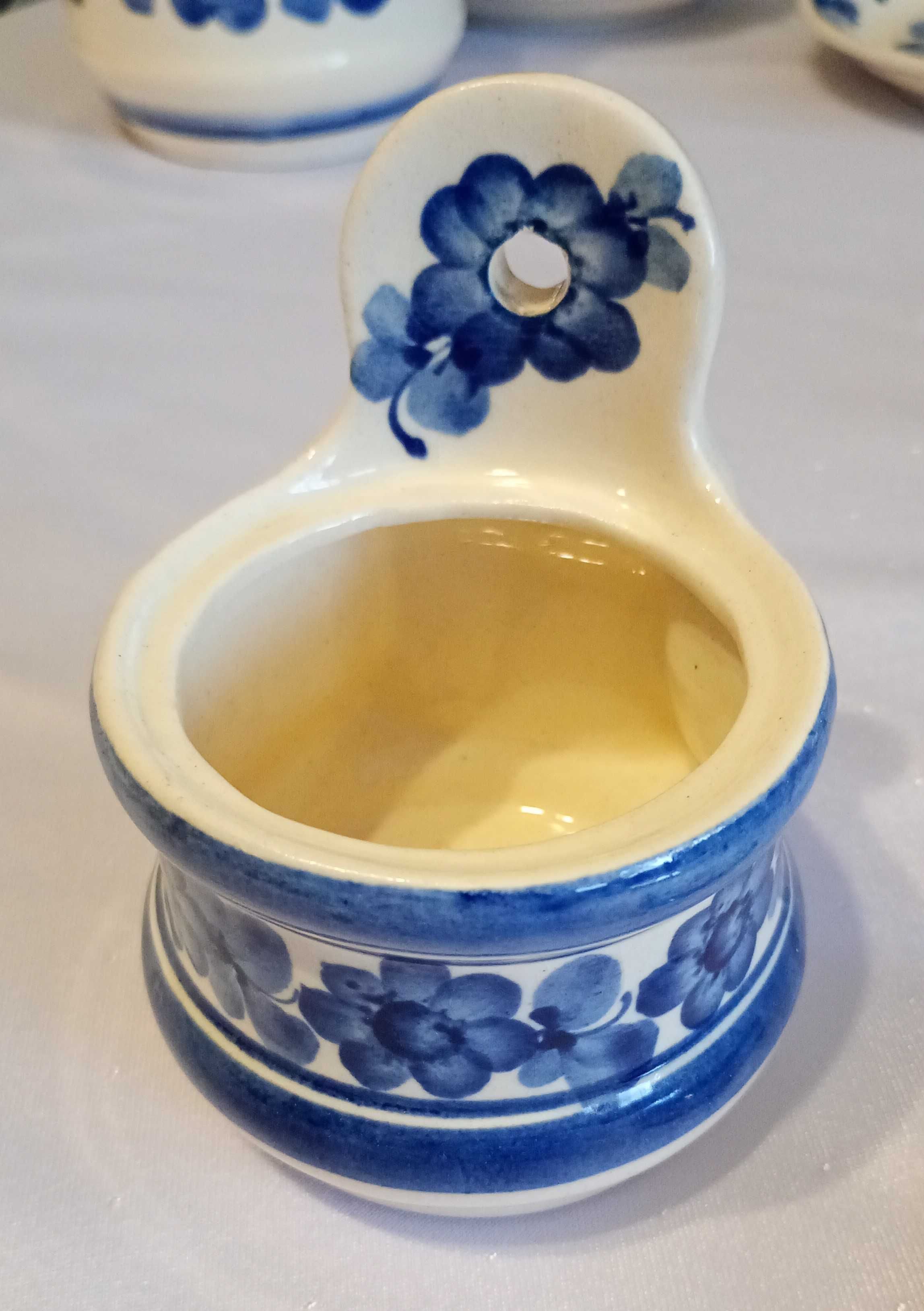 Ceramiczny pojemnik z wieczkiem fajans Włocławek PRL