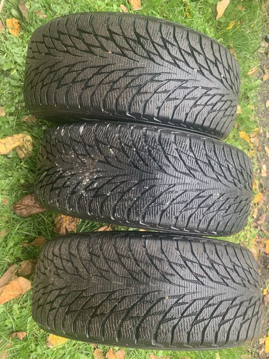 nokian hakkapeliitta r2 235/55/17