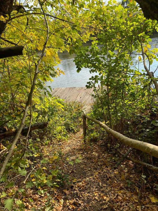 Продам земельный участок 6 соток с подвальным помещением Змиев