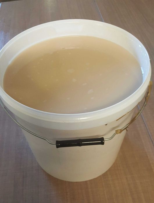 Olej kokosowy drugiej klasy o poj 2 x13 kg  sprzedam.