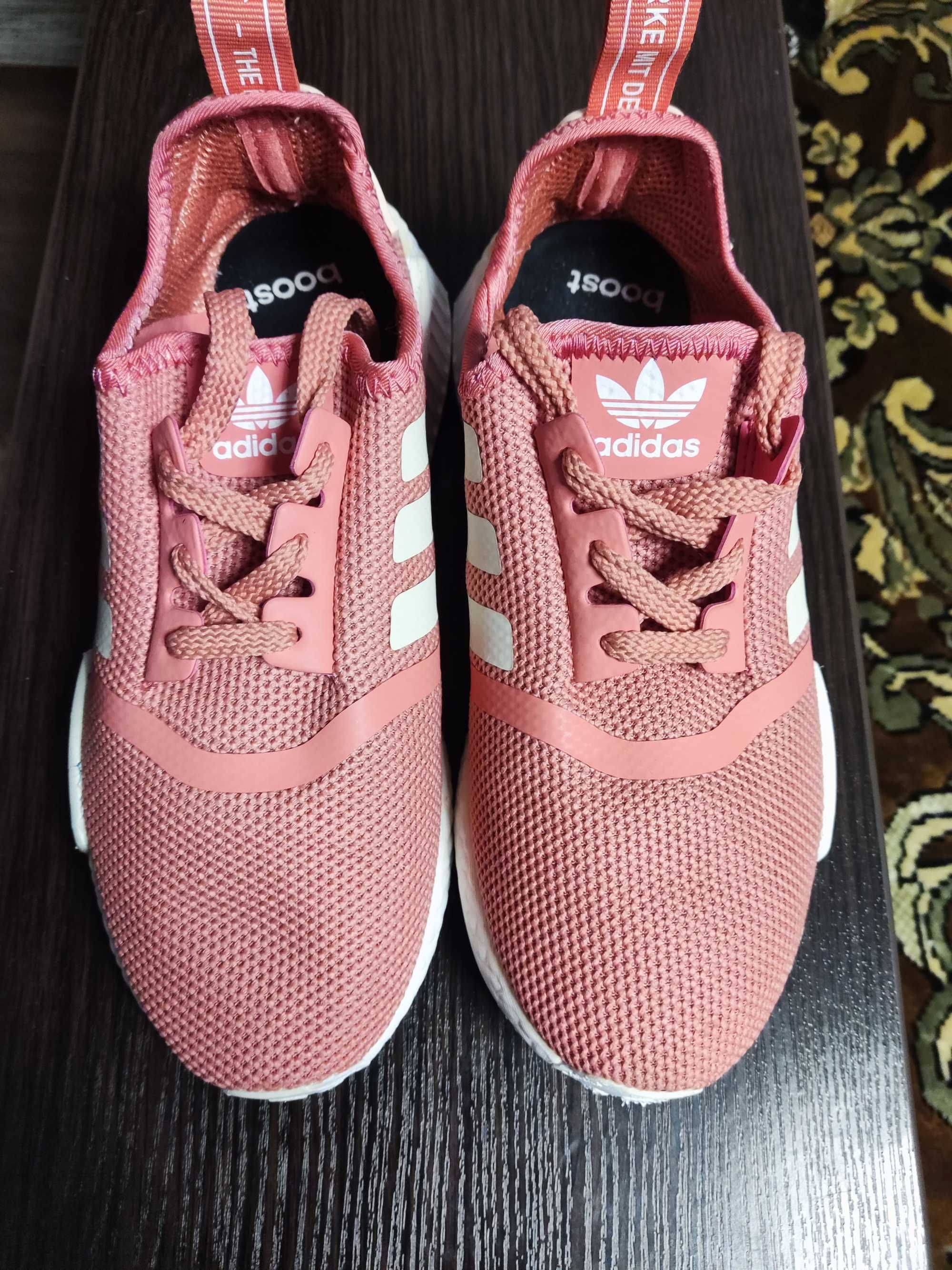 Женские кроссовки Adidas р.37 1/3