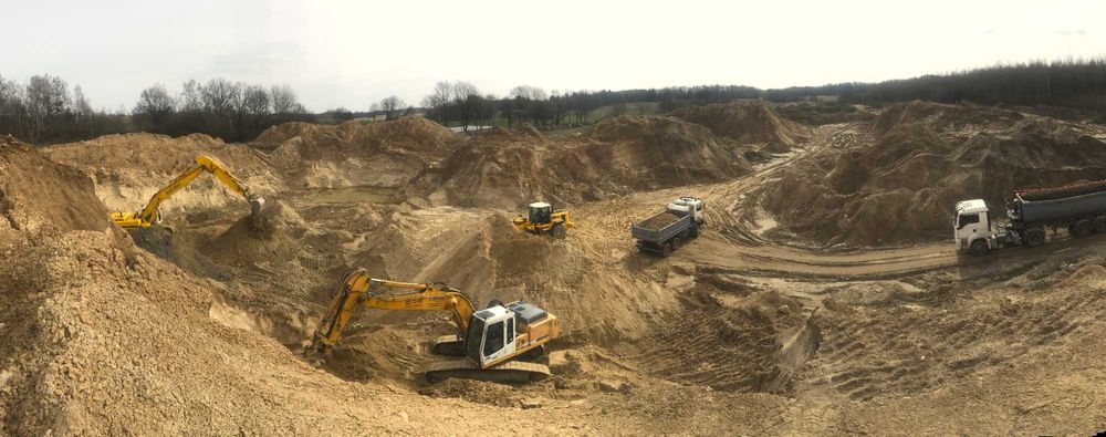 Piasek . Minimalne zamówienie 24 tony. Cena loco kopalnia.