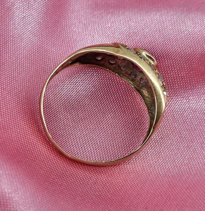 ZŁOTY PIERŚCIONEK z rubinowym oczkiem  3,05G 585