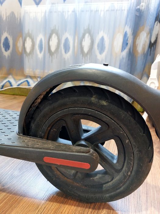 Електросамокат Ninebot KickScooter